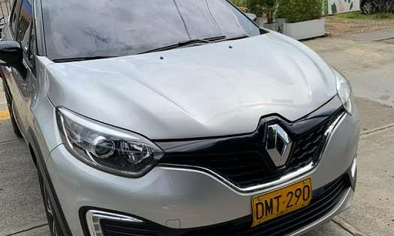 Renault Captur.  (Co...