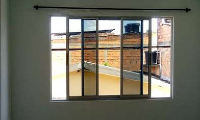 Vendo Casa Esquinera...
