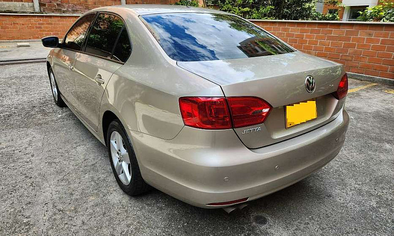 Volkswagen Jetta Tre...
