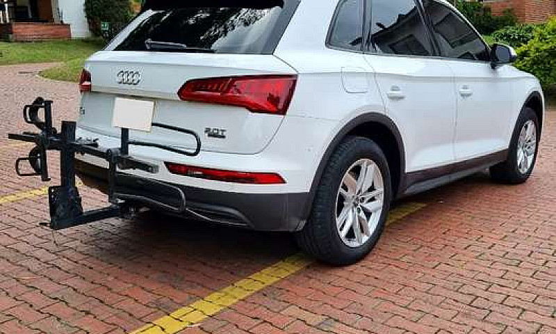 Audi Q5 Attraction 2...