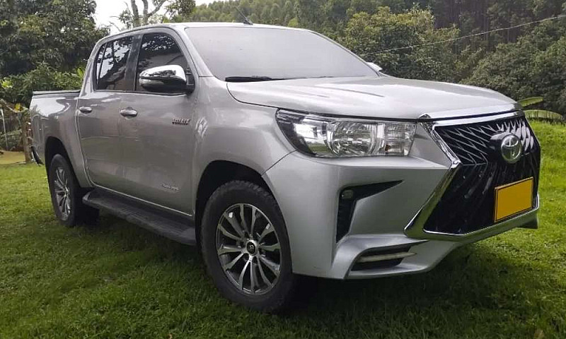 Toyota Hilux 2017 Do...