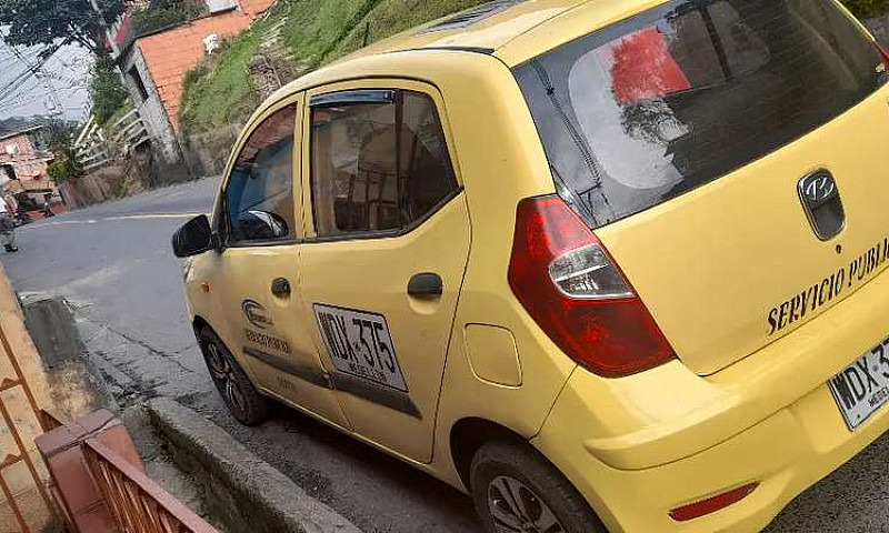 Vendo Taxi 2014...