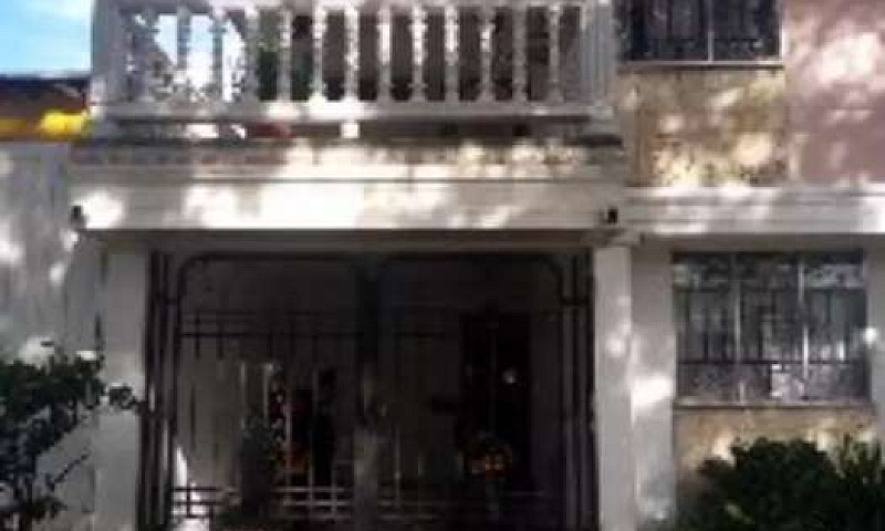 Vendo Casa...
