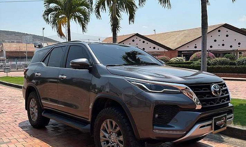 Fortuner Srv 2022...