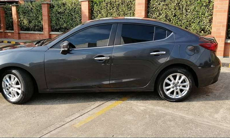 Excelente Mazda 3 Sk...