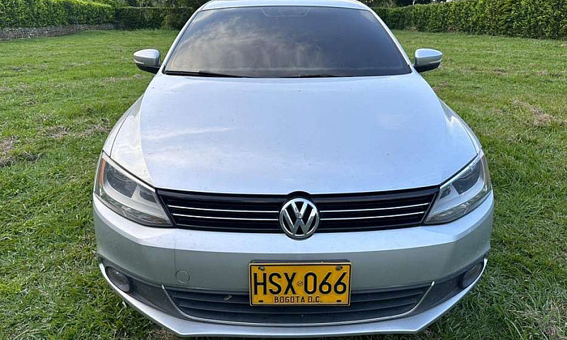 Volkswagen Jetta Com...