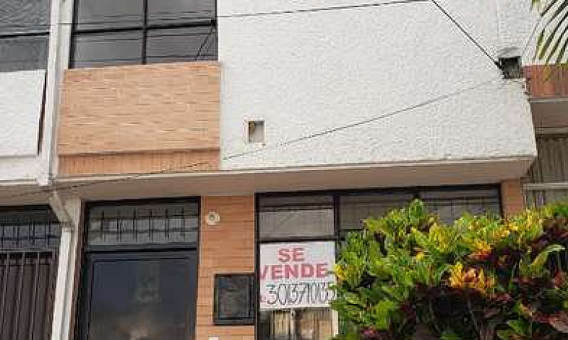 Casa En Conjunto Fát...