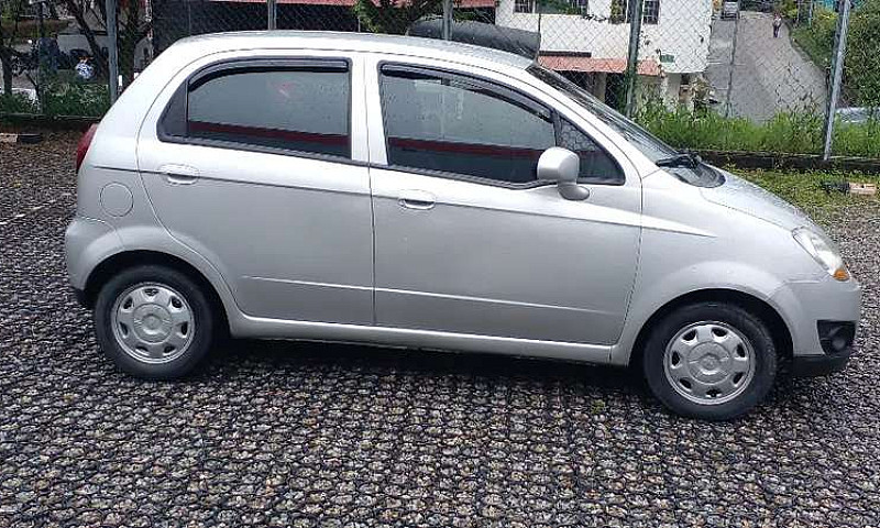 Vendo Automóvil Chev...