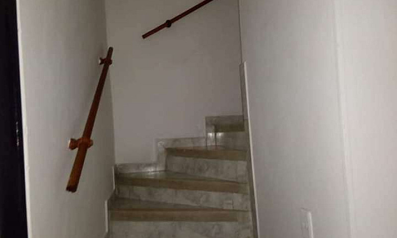 Se Arrienda Casa Con...