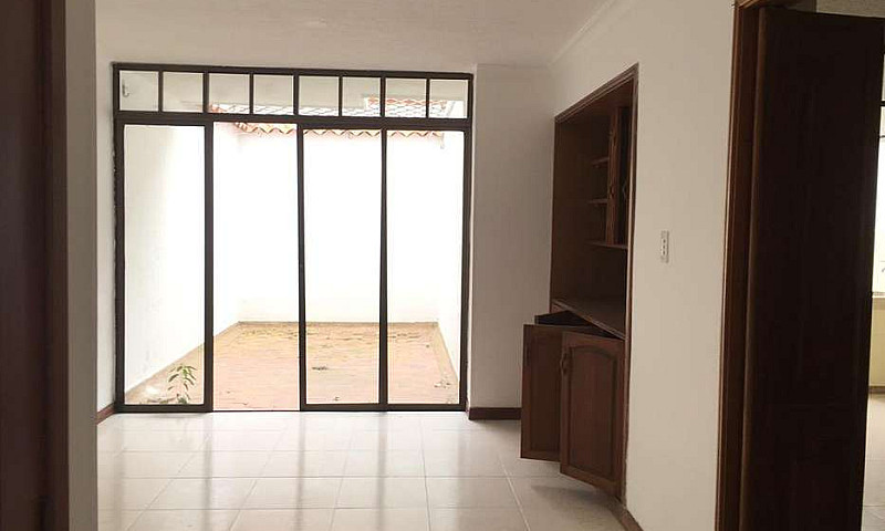 Arriendo Casa Conjun...