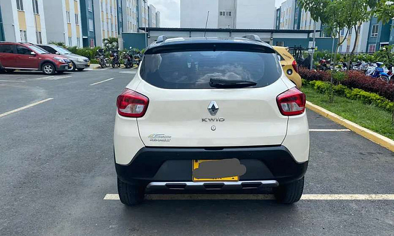 Se Vende Kwid Outsid...