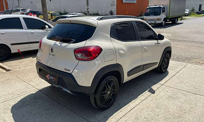 Rebaja Kwid Outsider...