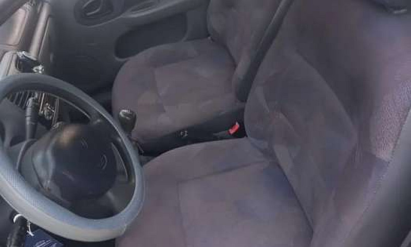 Renault Clio En Exce...