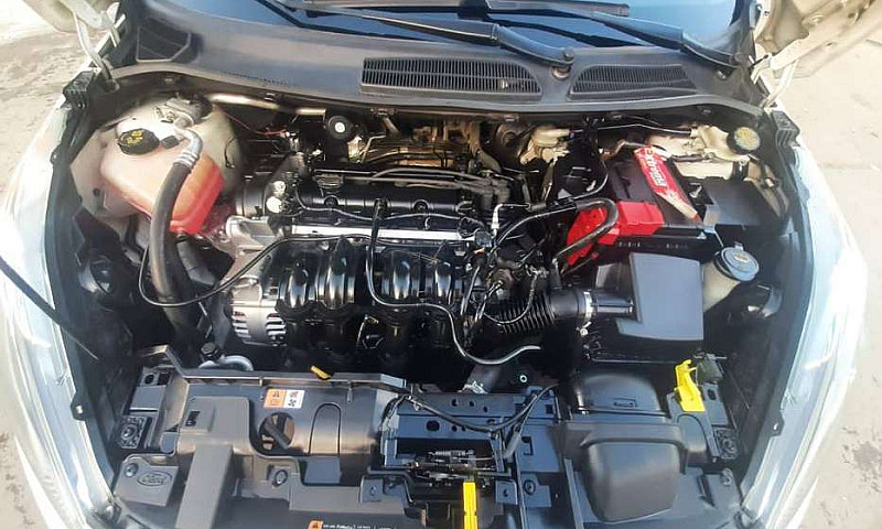 Ford Fiesta Sedan, 2...