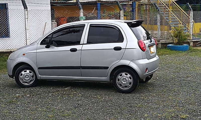 Vendo Chevrolet Spar...