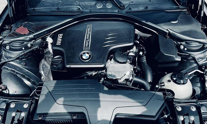 Bmw 220I Sport Line...