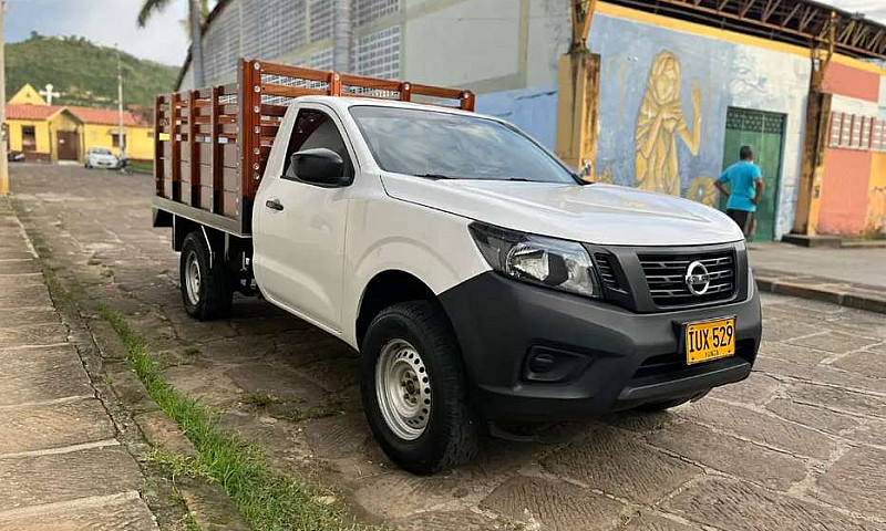 Hermosa Nissan Front...