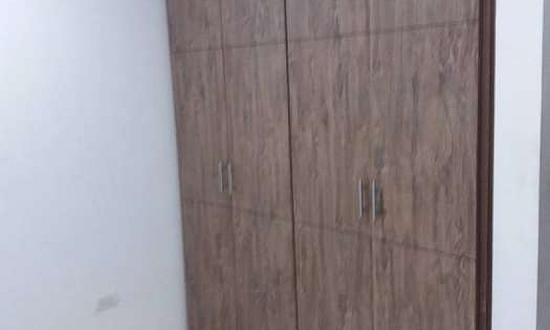 Se Arrienda Habitaci...
