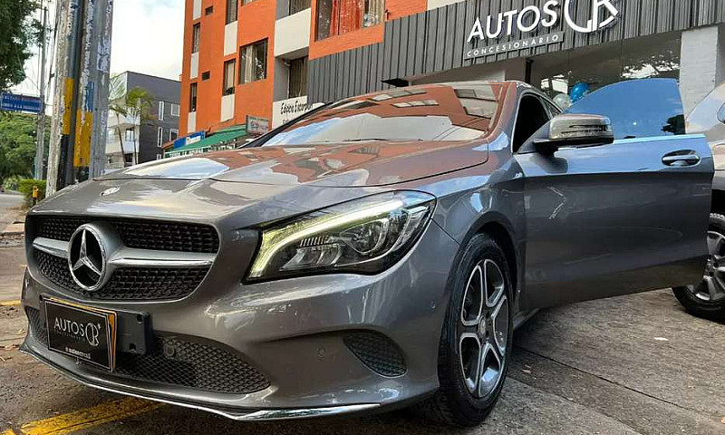 Mercedes Benz Cla 18...