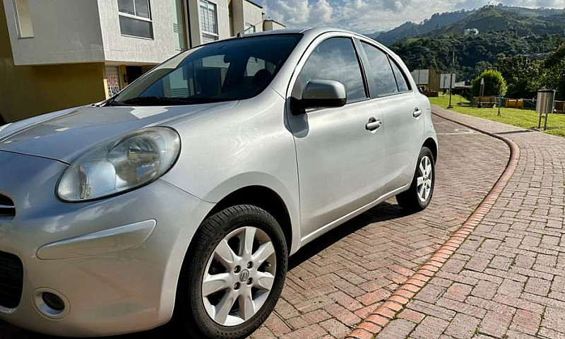 Hermoso Nissan March...