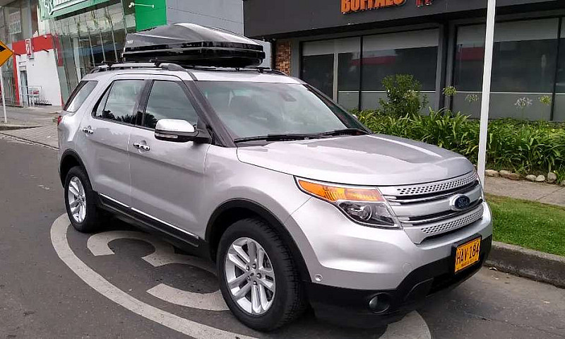 Vendo Ford Explorer ...