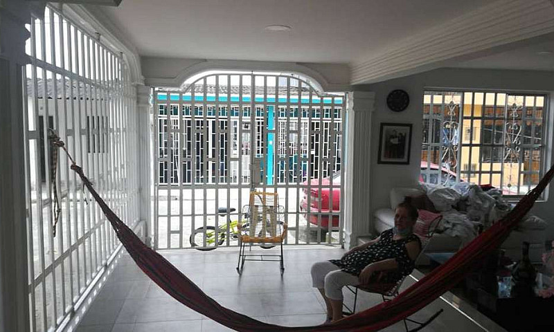 Hermosa Casa Amplia...