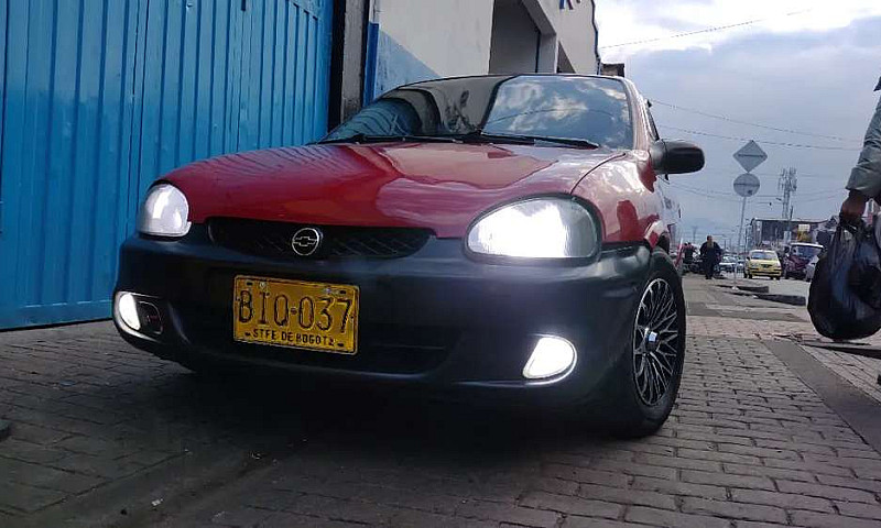 Chevrolet Corsa 1.3...