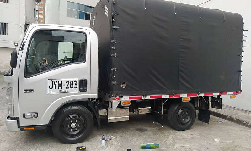 Camion Nhr...