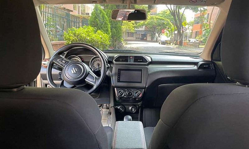 Suzuki Dzire Tam 202...