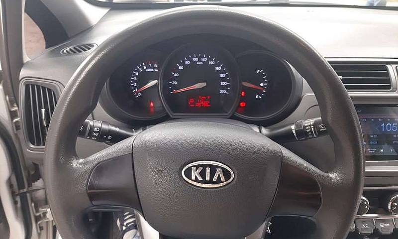 Se Vende Kia Rio Mod...