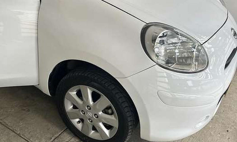 Nissan March Perfect...
