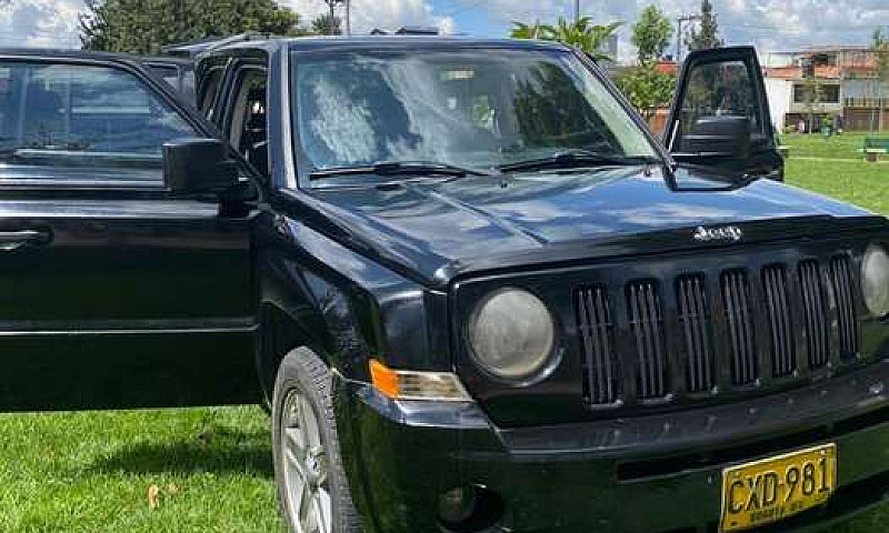 Vendo Jeep Patriot...