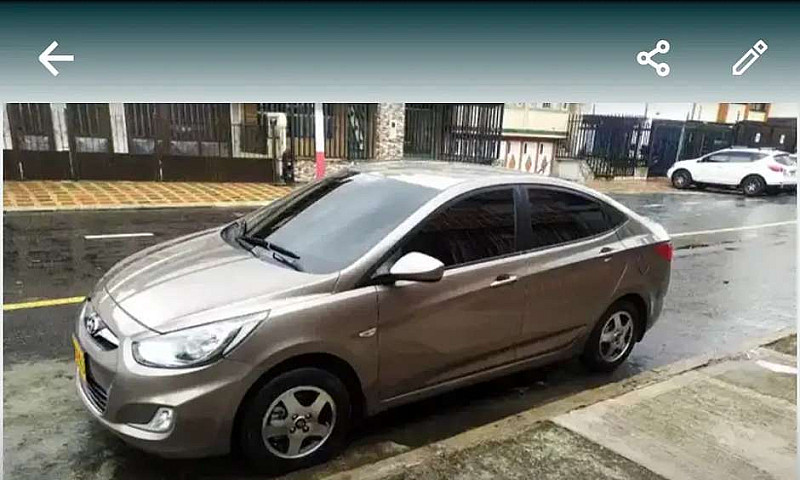 Vendo Hyundai I25 20...