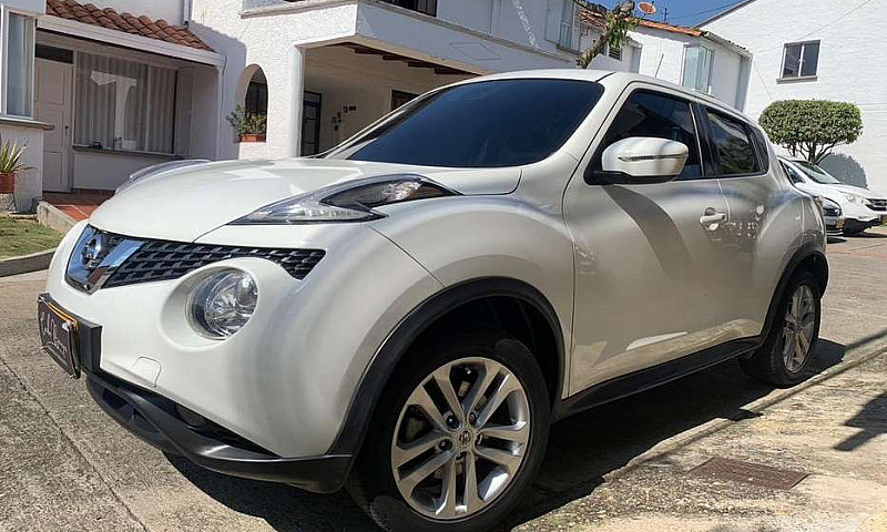 Nissan Juke 1.6 At 2...