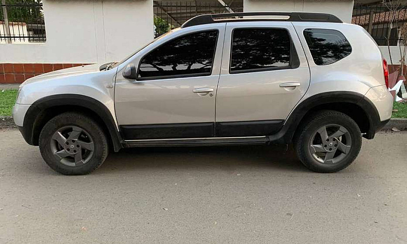 Vendo Renault Duster...