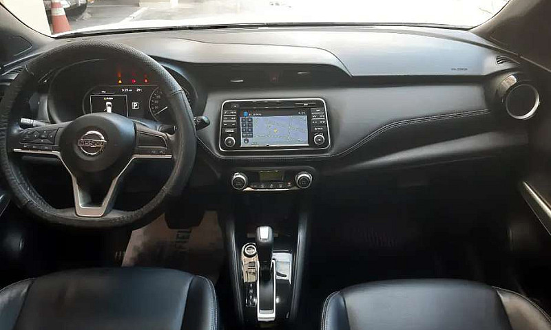 Nissan Kicks Exclusi...