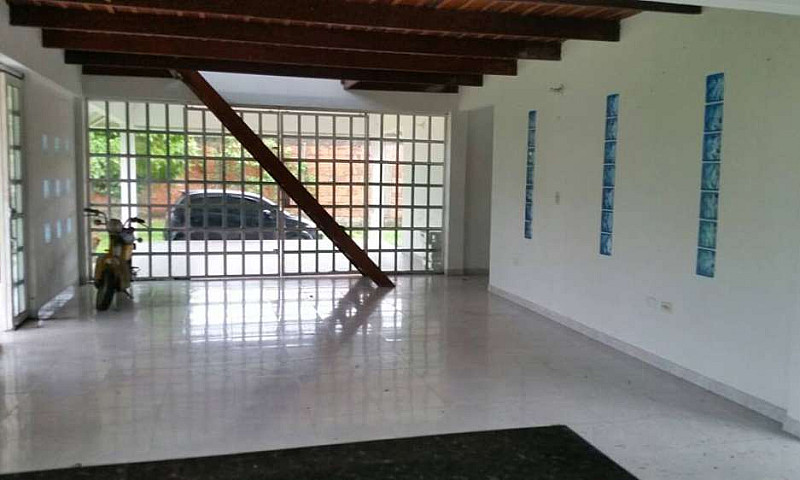 Se Arrienda Hermosa ...