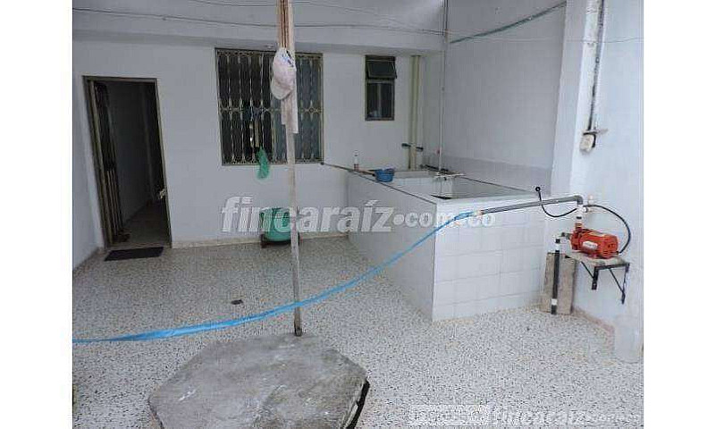 Venta De Casa Con Ga...