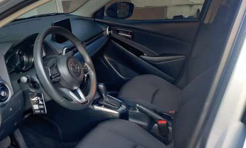 Mazda 2 Sedan 2021 G...