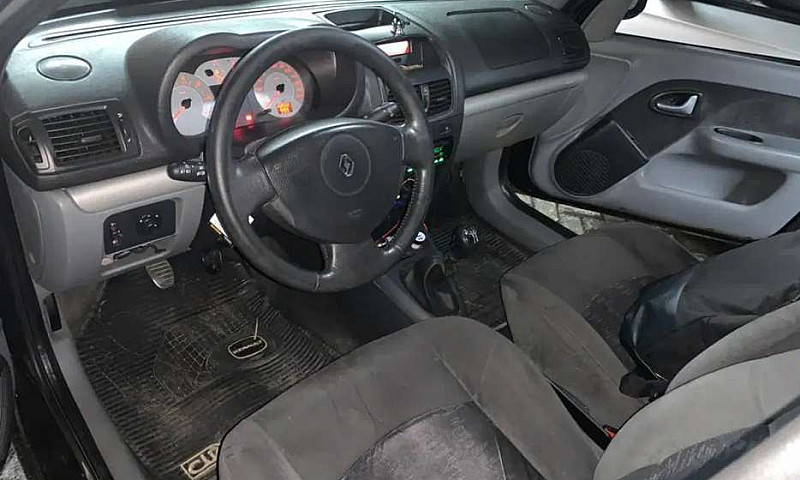 Renault Clio Dynamiq...