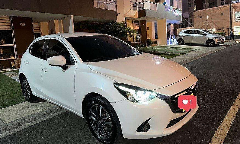 Vendo Mazda 2 Grand ...