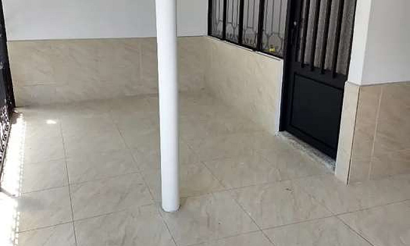 Se Arrienda Casa Bar...