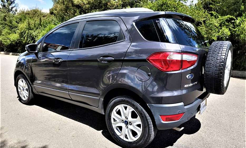 Ford Ecosport Titani...