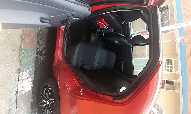 Logan 2015 Medianav...