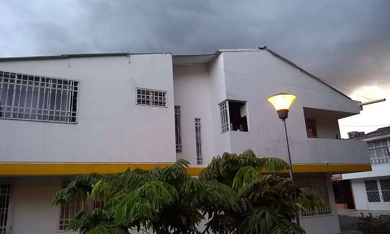 Hermosa Casa Frente ...