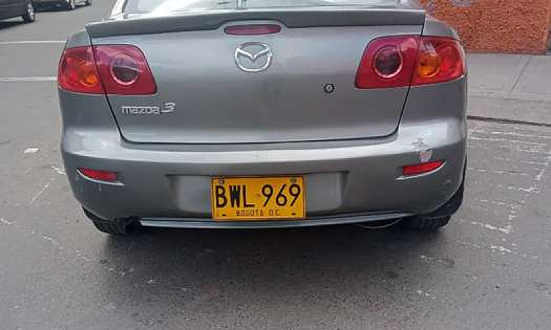 Vendo Mazda 3 Gris...