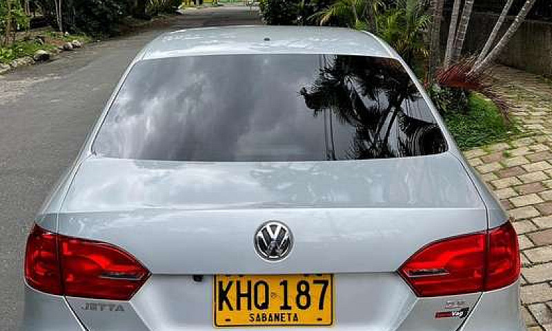 Vendo Hermoso Jetta ...