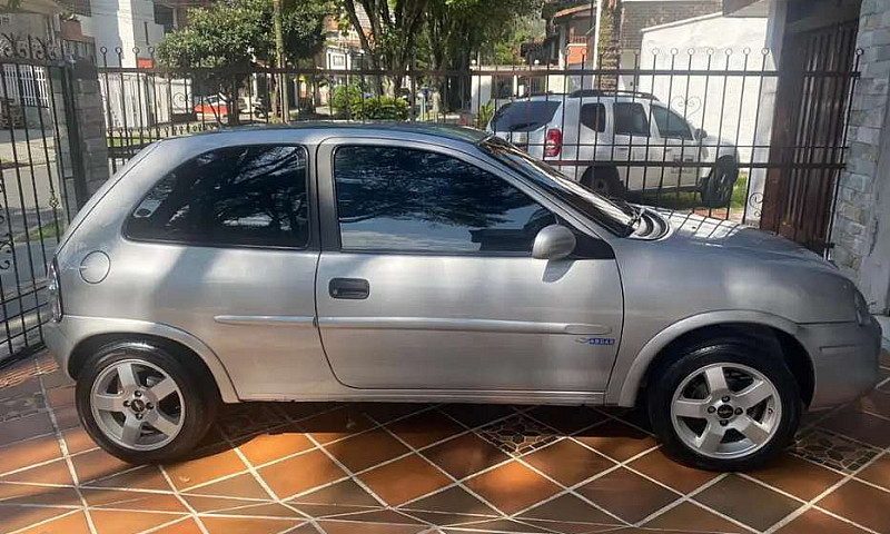 Hermoso Corsa Active...