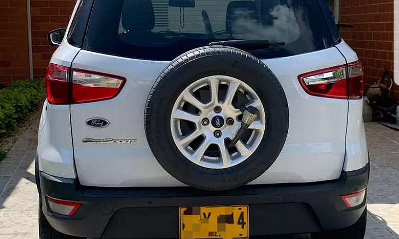 Vendo Ford Ecosport ...