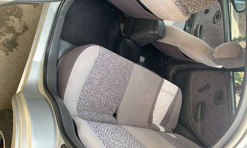 Vendo Chevrolet Este...